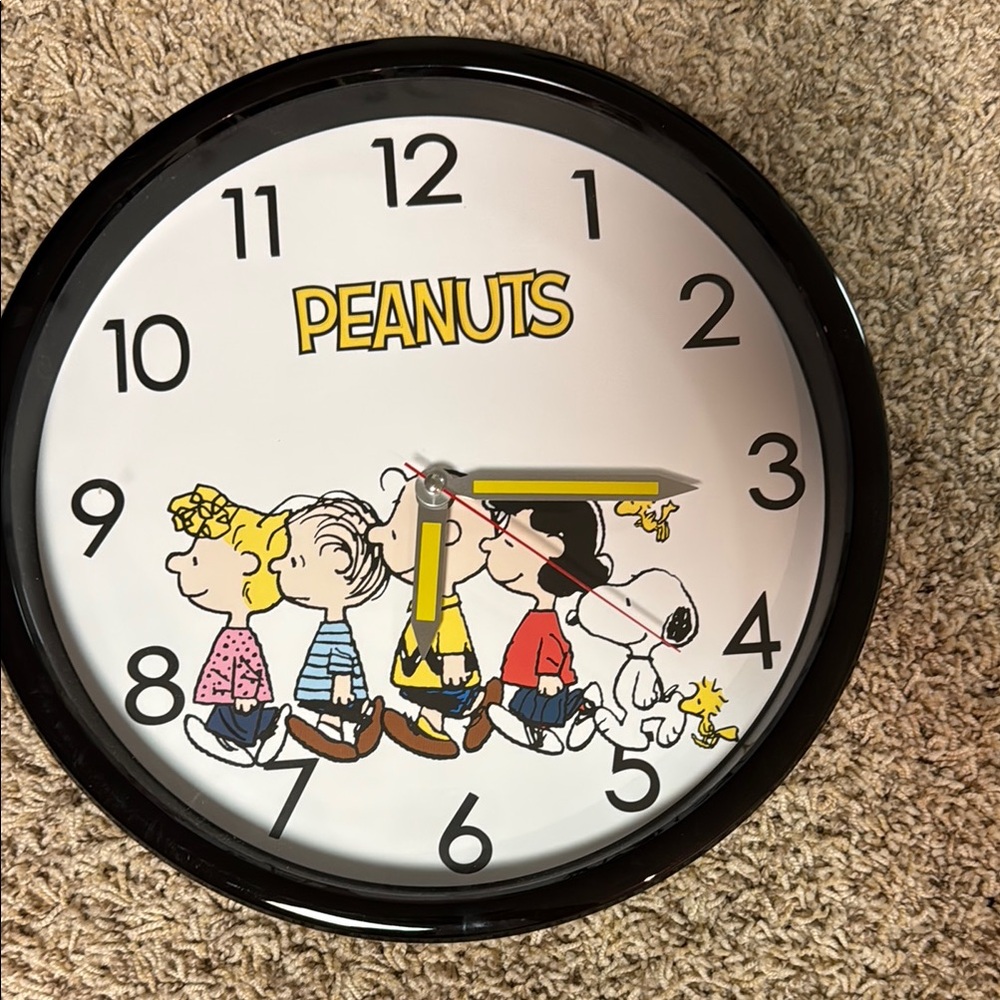 Peanuts Black and White Wall Clock Classic Decor
